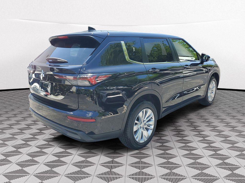 new 2026 Mitsubishi Outlander car, priced at $30,643
