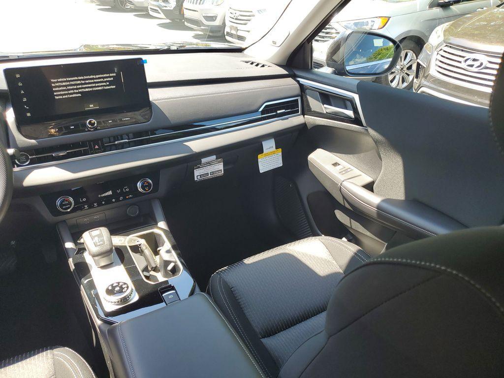 new 2026 Mitsubishi Outlander car, priced at $30,643