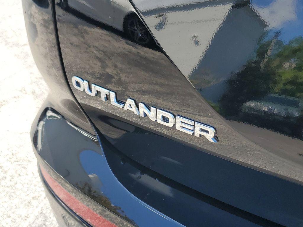 new 2026 Mitsubishi Outlander car, priced at $30,643