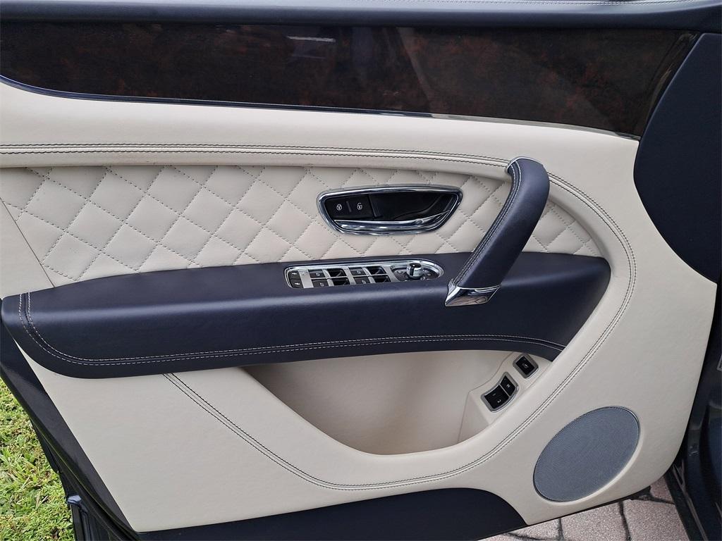 used 2017 Bentley Bentayga car, priced at $62,299
