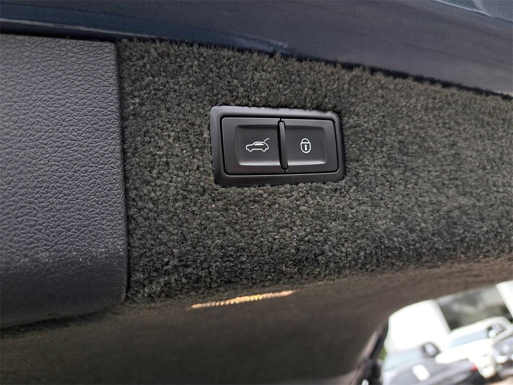 used 2017 Bentley Bentayga car, priced at $62,299