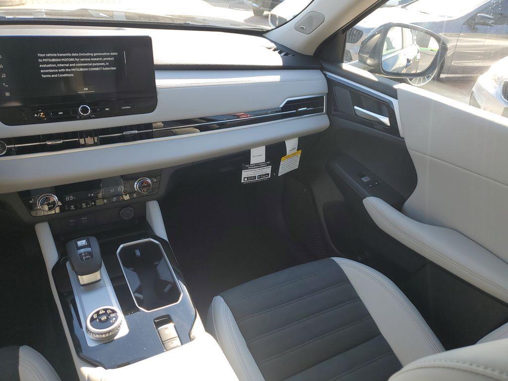 new 2026 Mitsubishi Outlander car, priced at $31,995