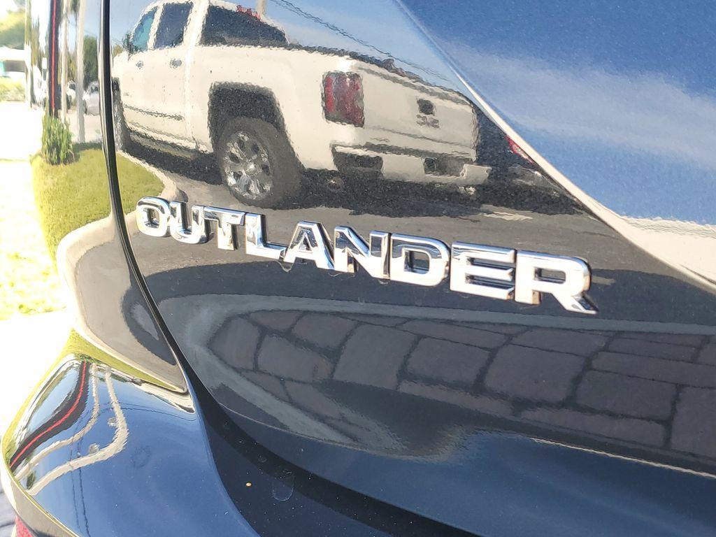 new 2026 Mitsubishi Outlander car, priced at $31,995