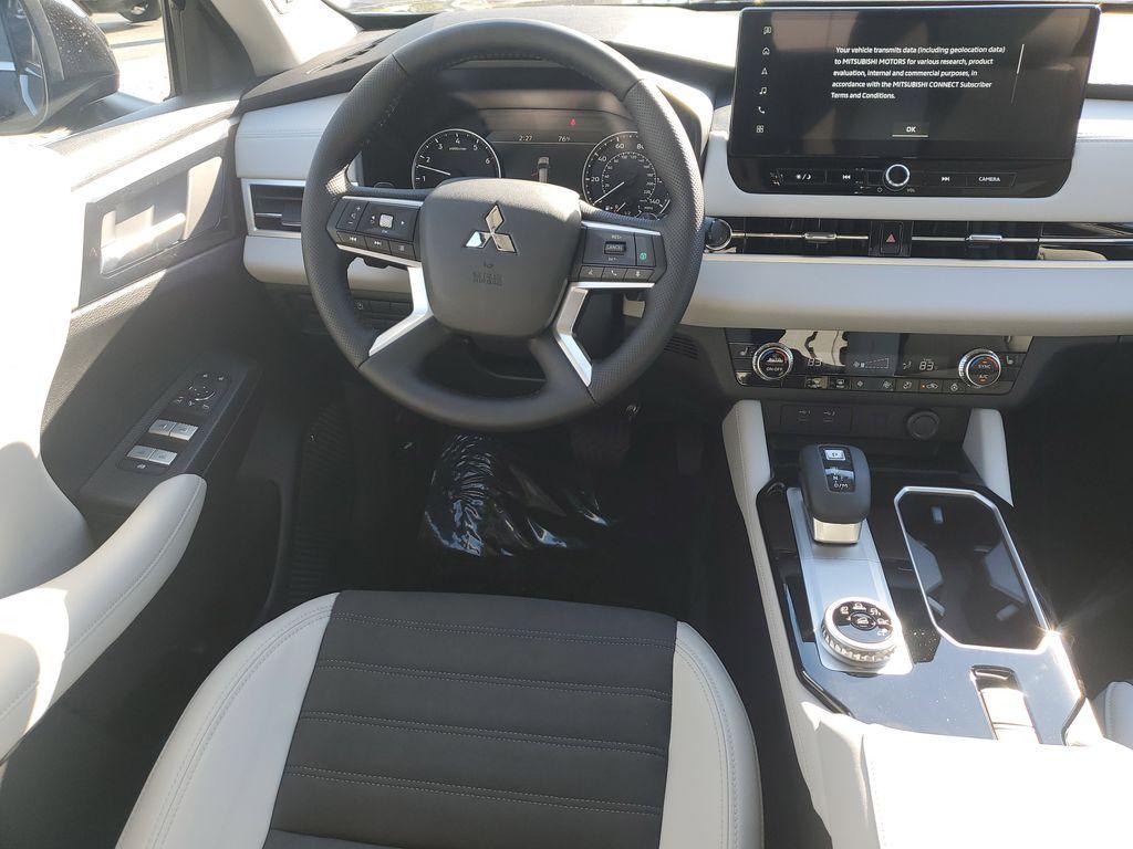 new 2026 Mitsubishi Outlander car, priced at $31,995