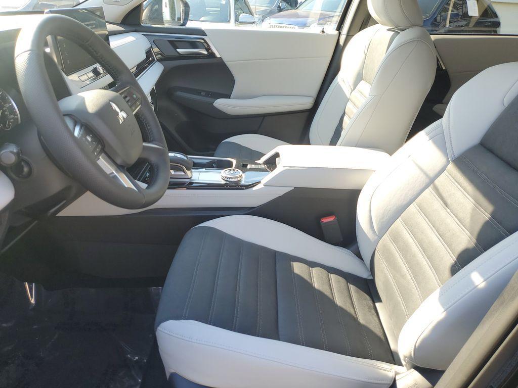 new 2026 Mitsubishi Outlander car, priced at $31,995