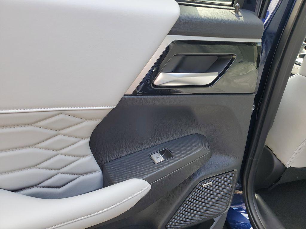 new 2026 Mitsubishi Outlander car, priced at $37,906