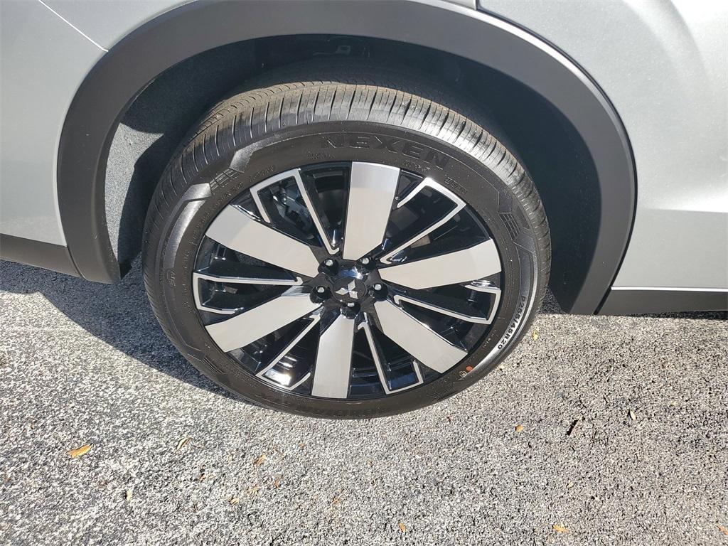 new 2026 Mitsubishi Outlander car, priced at $33,495