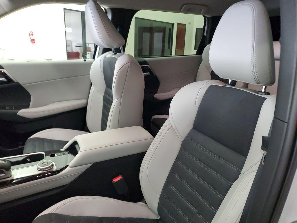 new 2026 Mitsubishi Outlander car, priced at $36,534