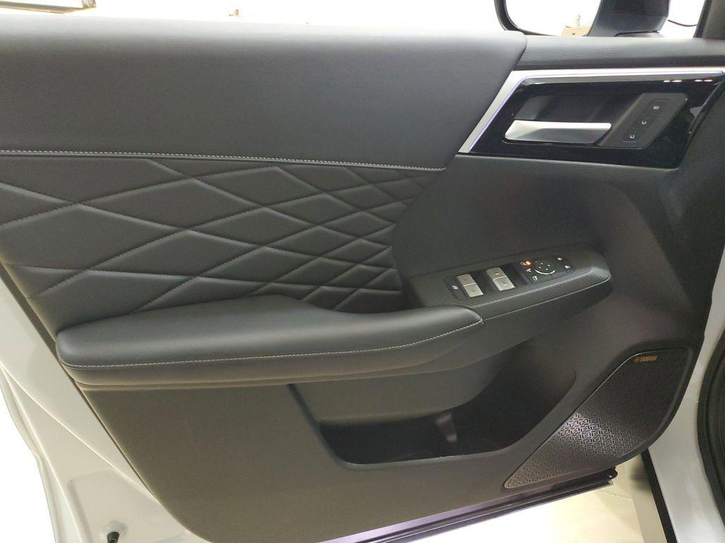 new 2026 Mitsubishi Outlander car, priced at $43,435
