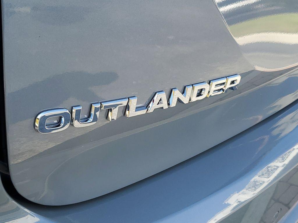 new 2026 Mitsubishi Outlander car, priced at $37,058