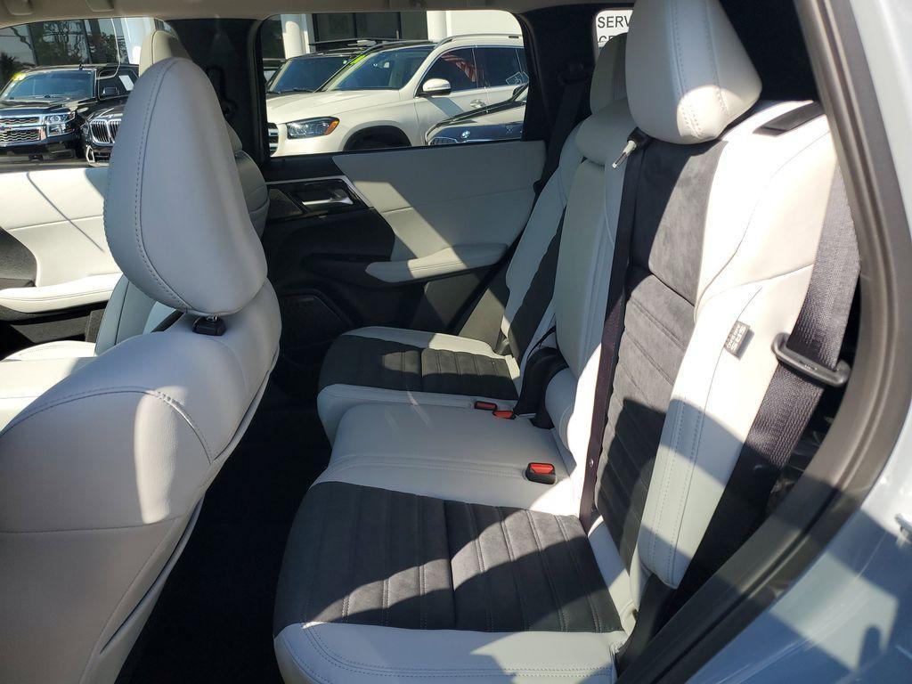 new 2026 Mitsubishi Outlander car, priced at $37,058