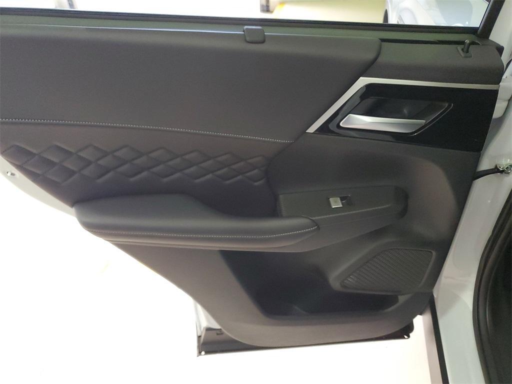 new 2025 Mitsubishi Outlander PHEV car, priced at $42,995