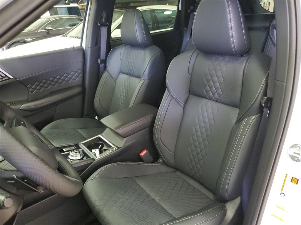 new 2025 Mitsubishi Outlander PHEV car, priced at $42,995