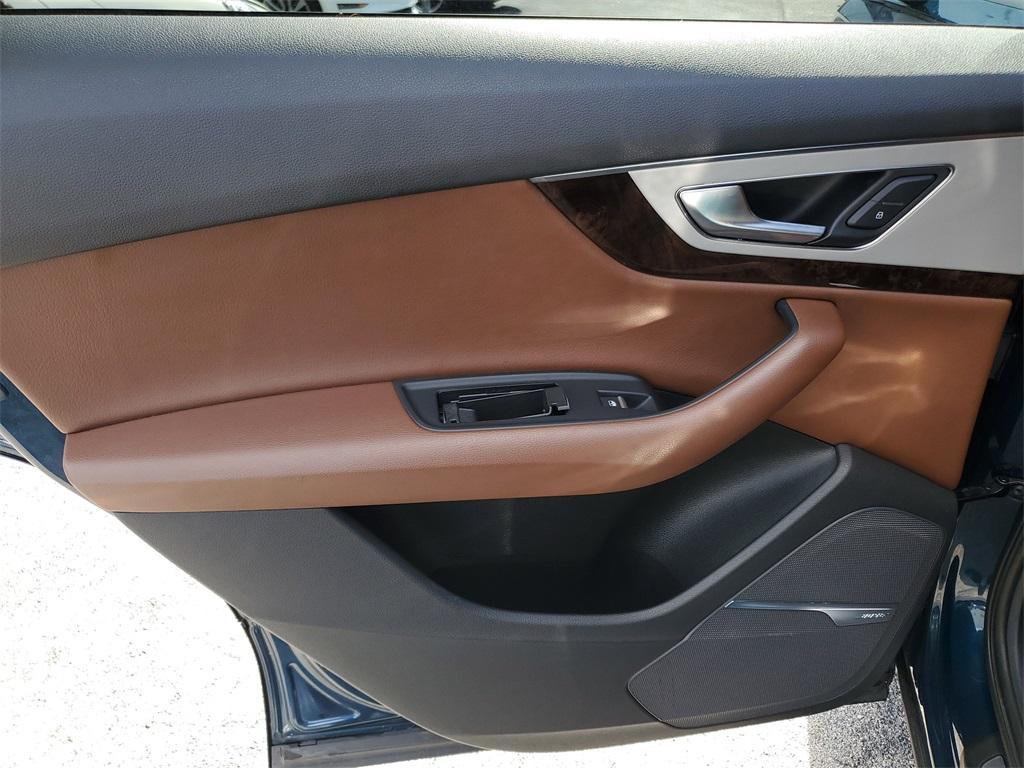 used 2018 Audi Q7 car, priced at $17,499