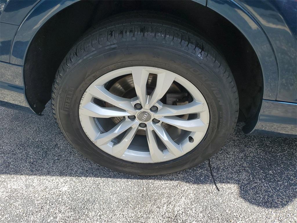 used 2018 Audi Q7 car, priced at $17,499