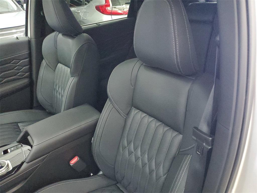 new 2025 Mitsubishi Outlander car, priced at $29,895