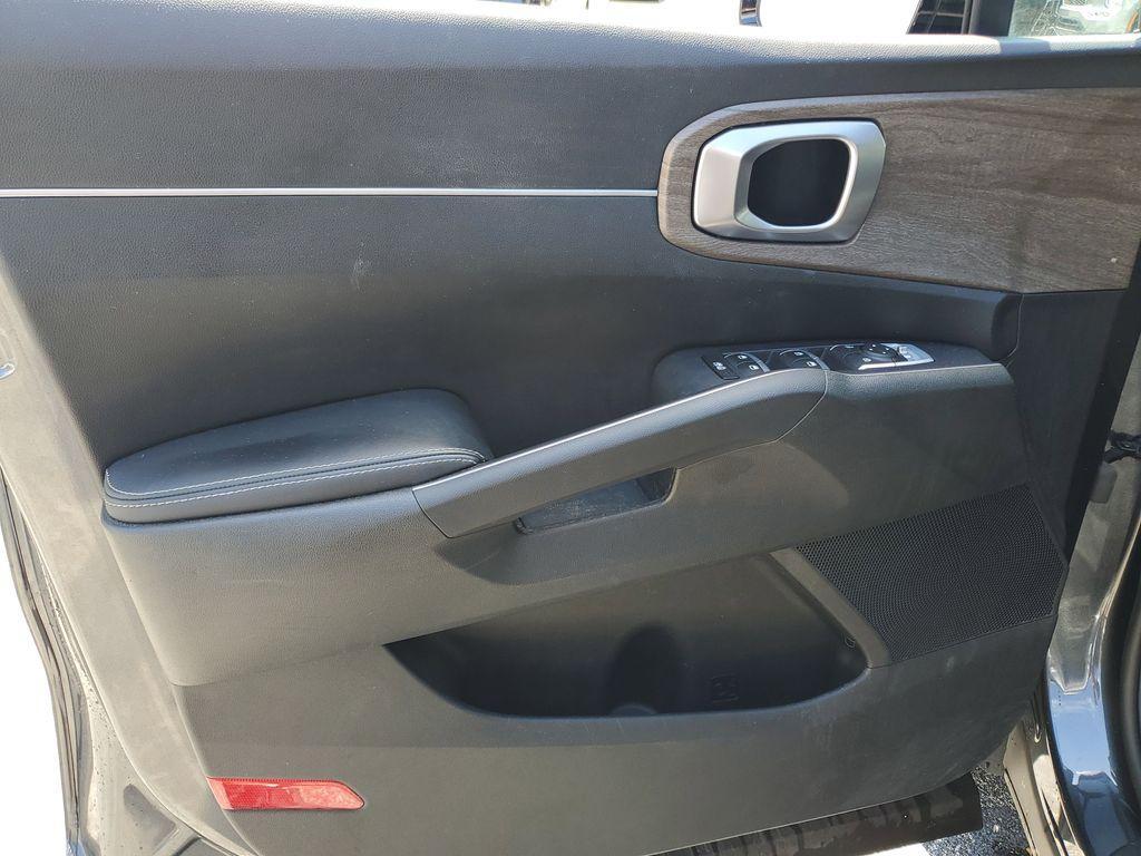 used 2021 Kia Sorento car, priced at $19,299