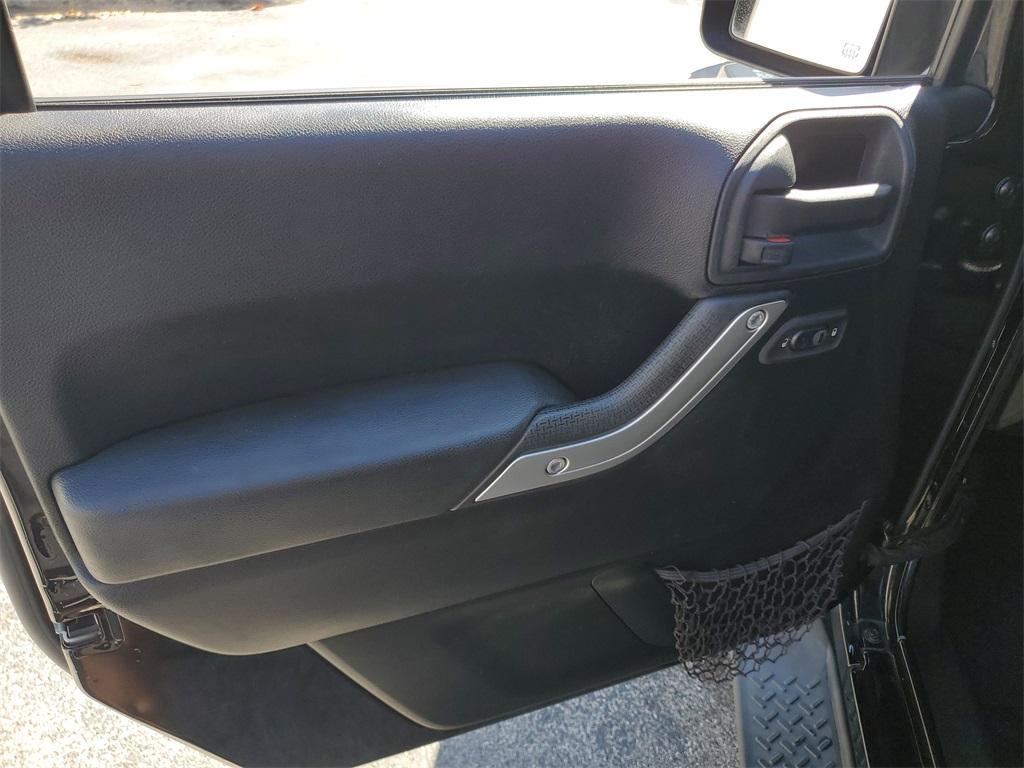 used 2015 Jeep Wrangler Unlimited car, priced at $14,999