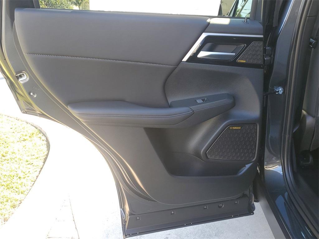 new 2026 Mitsubishi Outlander car, priced at $33,499