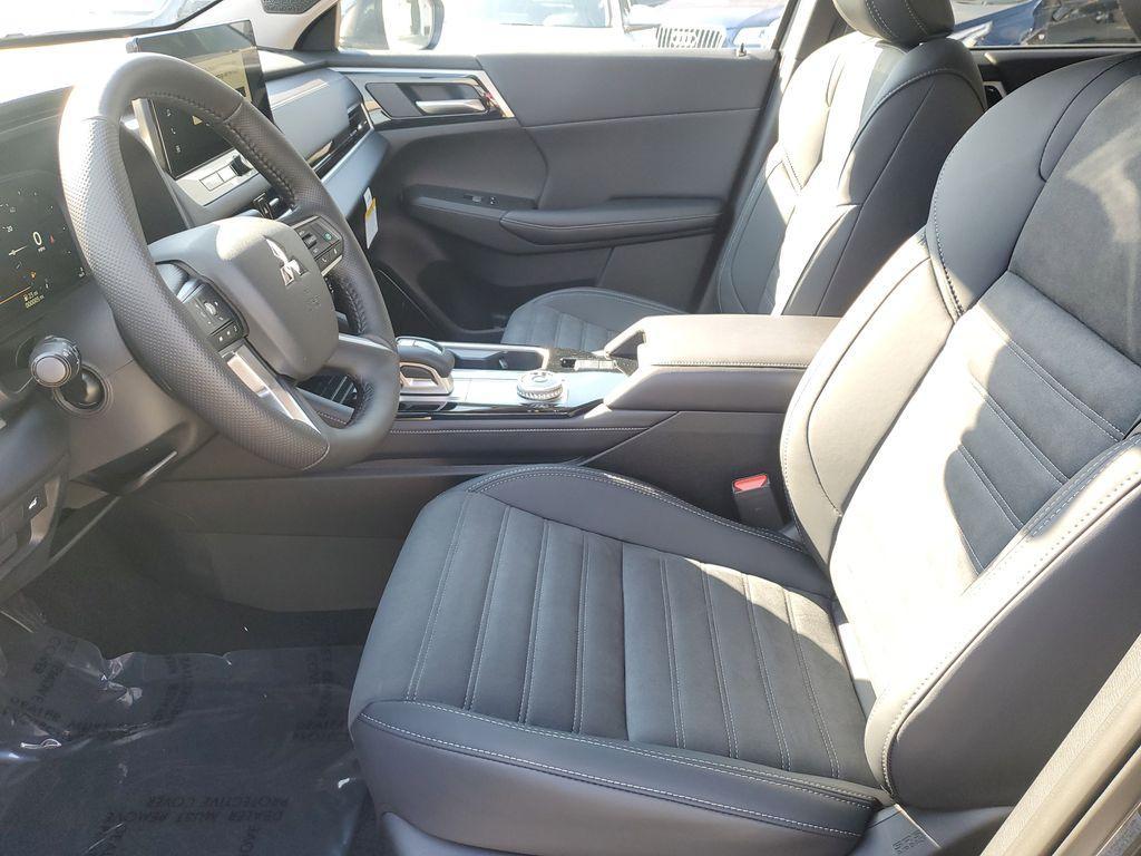 new 2026 Mitsubishi Outlander car, priced at $31,999