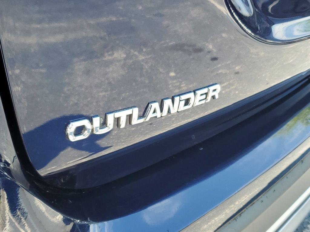 used 2020 Mitsubishi Outlander car, priced at $10,899