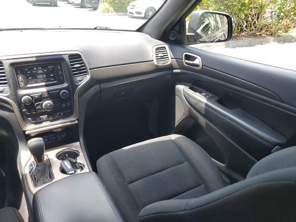 used 2017 Jeep Grand Cherokee car, priced at $13,299