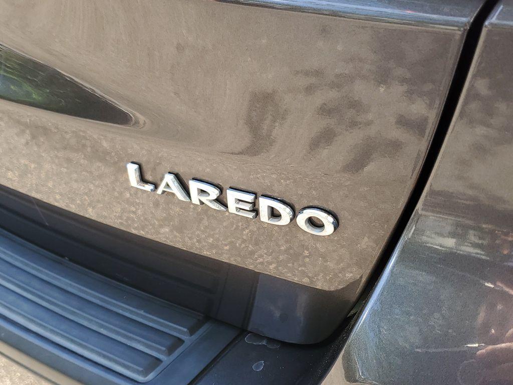 used 2017 Jeep Grand Cherokee car, priced at $13,299