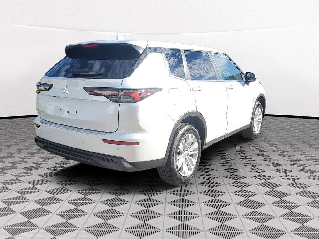 new 2026 Mitsubishi Outlander car, priced at $28,995