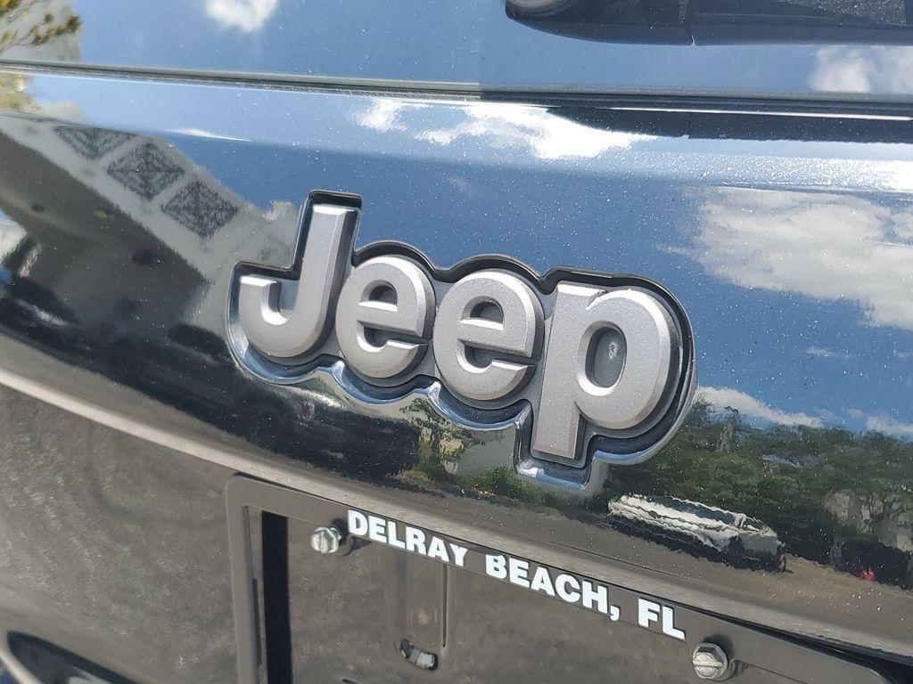 used 2018 Jeep Grand Cherokee car, priced at $20,999