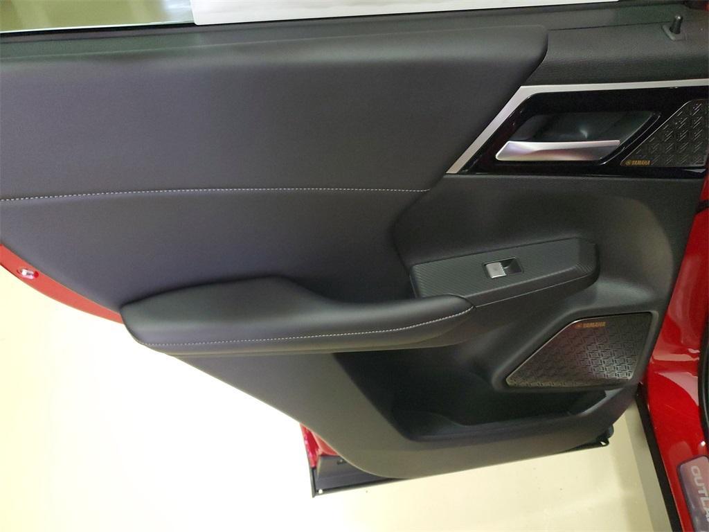 new 2025 Mitsubishi Outlander car, priced at $29,995