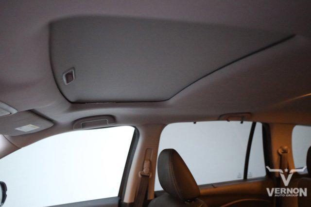 used 2022 Honda Pilot car, priced at $25,998