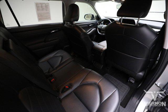 used 2023 Toyota Highlander car, priced at $32,999