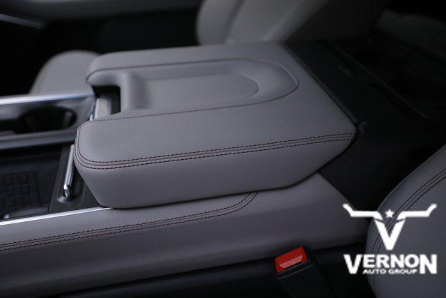 new 2025 Ford Expedition car, priced at $67,416