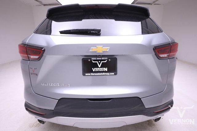 new 2025 Chevrolet Blazer car, priced at $29,996