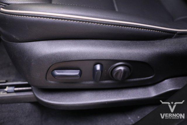 used 2023 Chevrolet Traverse car, priced at $30,997