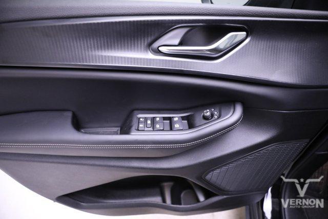 new 2025 Jeep Grand Cherokee L car, priced at $37,520