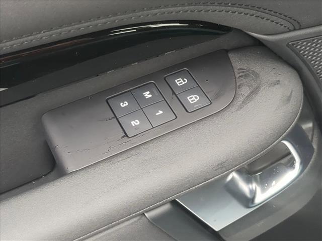 new 2026 Land Rover Discovery car, priced at $69,780