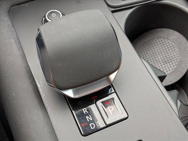 new 2024 Land Rover Discovery car, priced at $46,742