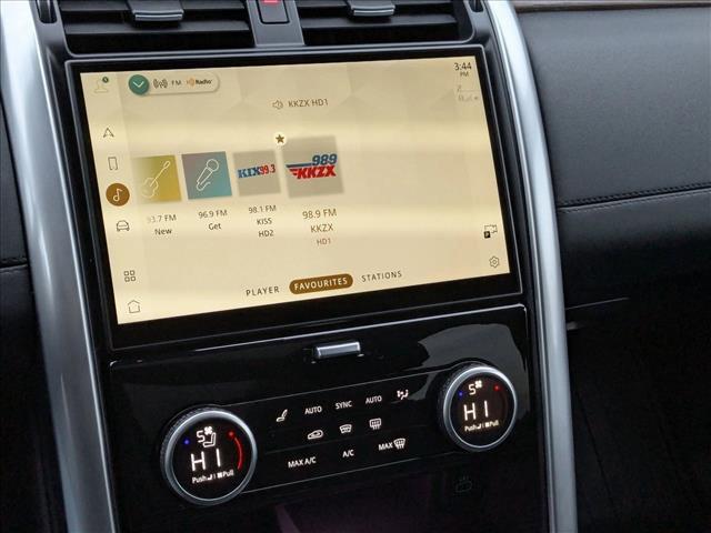 new 2024 Land Rover Discovery car, priced at $46,367