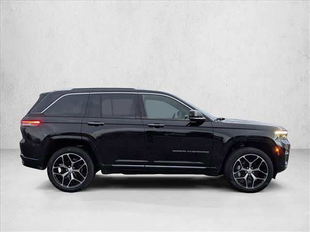 used 2022 Jeep Grand Cherokee car, priced at $34,274