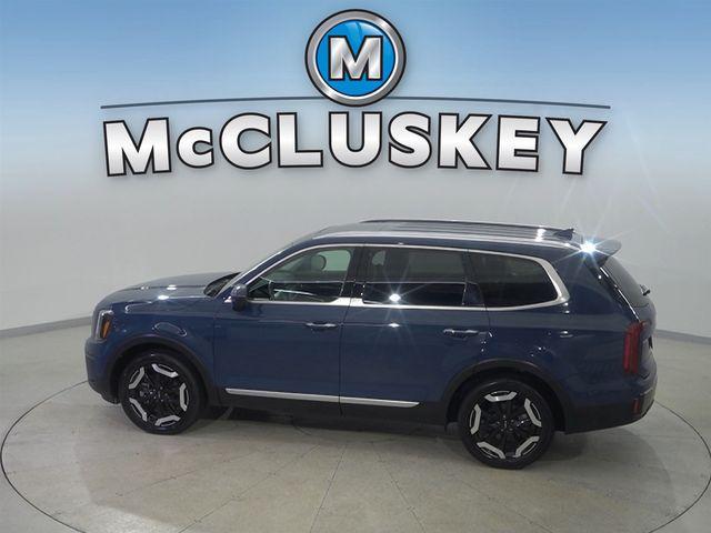 used 2025 Kia Telluride car, priced at $40,387
