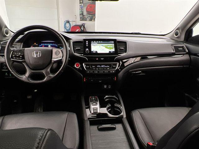 used 2022 Honda Pilot car, priced at $38,387