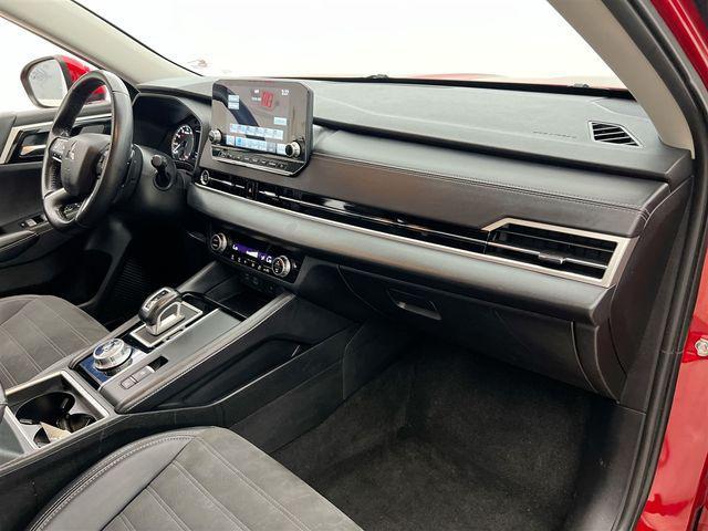 used 2024 Mitsubishi Outlander car, priced at $26,387