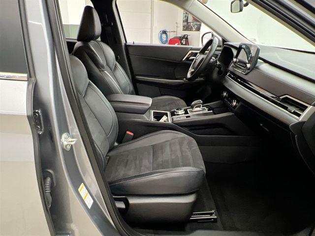 used 2024 Mitsubishi Outlander car, priced at $25,387