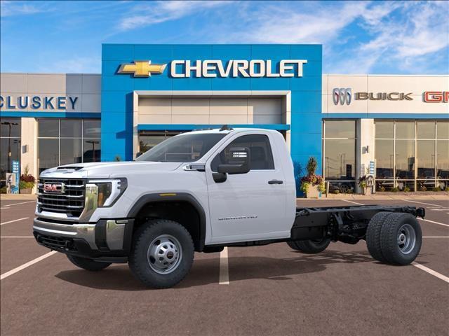 new 2025 GMC Sierra 3500 car, priced at $58,959