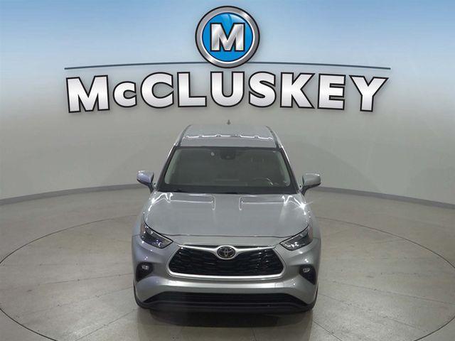 used 2024 Toyota Highlander car, priced at $40,387
