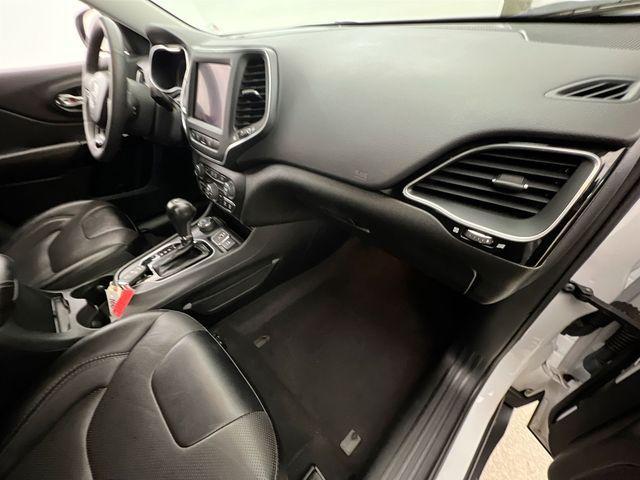 used 2023 Jeep Cherokee car, priced at $29,387