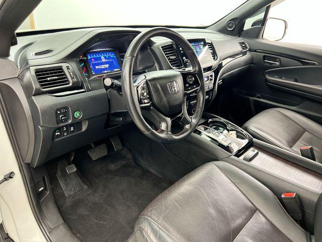 used 2022 Honda Pilot car, priced at $40,387