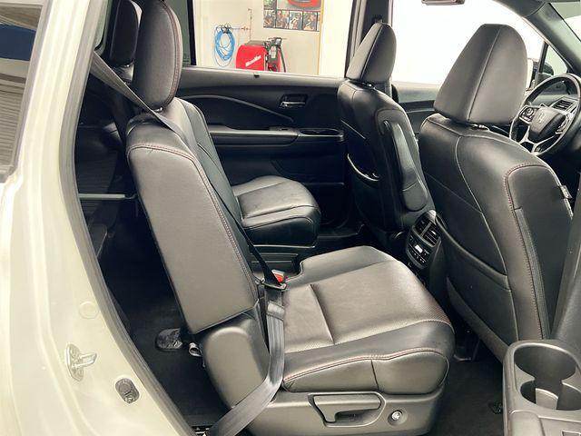 used 2022 Honda Pilot car, priced at $40,387