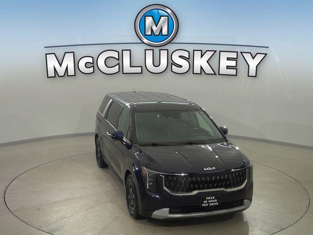 used 2025 Kia Carnival car, priced at $38,387